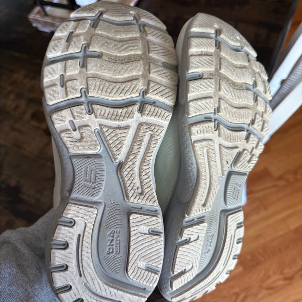 Brooks Ghost Mint Green shoes - Picture 7 of 9